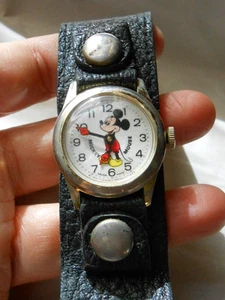 Vintage Bradley Walt Disney Mickey Mouse Uhr funktioniert - Bild 1 von 12