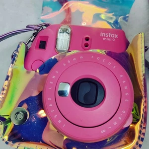 Fujifilm Instax Mini 9 Instant Film Camera - Flamingo Pink - Picture 1 of 3