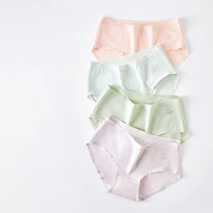 Seamless Underwear for Women Comfortable Mid Waist Cotton Design for Year Round - Picture 1 of 12
