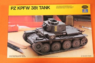 Testors 807 Segunda Guerra Mundial Alemán PZ KPFW 38T Tanque Escala 1/35 Caja Abierta Piezas Selladas en Caja Foto 1 de 3
