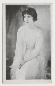 Madge Kennedy circa 1917-1921 Kromo Gravure Trading Card - Alternate Pose - Picture 1 of 2