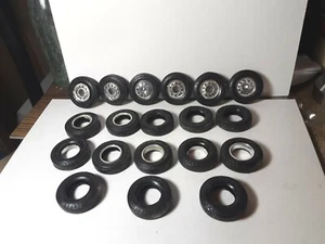 19 TOY VEHICLE TRUCK TIRES RUBBER & HARD PLASTIC 1 & 1/2 INCH DIAMETER PARTS - Picture 1 of 11