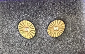 VINTAGE GOLD TONE OVAL CRYSTAL RHINESTONE EARRINGS Post Pierced Small - Picture 1 of 4