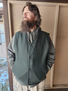 Cabelas 100% Wool Shell Vest, Fleece Lined Size Large. - Picture 1 of 3