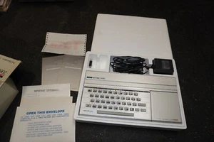 Ordinateur personnel couleur Timex Sinclair 2068 en boite non testé - Photo 1/6