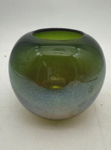 VTG Hand Blown Glass Art Orb Vase Decor Green W/ Iridescent Colors Quality - Picture 1 of 10