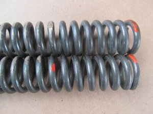 97-4556 FRONT FORK SPRING for TRIUMPH T160 TRIDENT (PR) *** - Picture 1 of 1