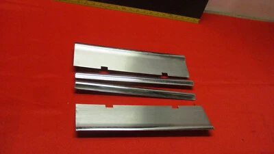 Oldsmobile Starfire 1963 convertible panel interior trasero moldura Foto 1 de 4