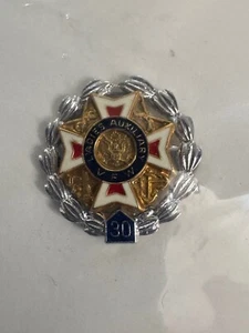 Sehr guter Erhaltungszustand (Veteranen ausländischer Kriege) Damen Auxiliary 30 Jahre Mitgliedschaft Pin - Bild 1 von 3