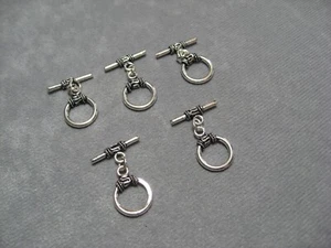 Mittelgroßer Sterling Silber Verschluss mit Seil und Schlaufe Design 14mm Kreis 20mm Verschluss - Bild 1 von 3