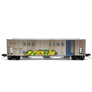 MTL Micro-Trains 09944110 3-Bay Evans Covered Hopper WEATHERED SOO LINE #71389 - Picture 1 of 6