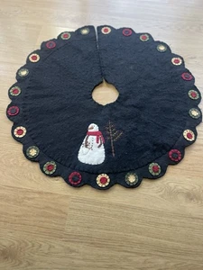 Primitive Felt Snowman Tree Skirt - 23” Diameter - Picture 1 of 6