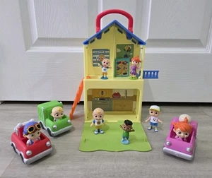 COCOMELON - POP N PLAY HOUSE PLAYSET BUNDLE - JJ FIGURES - MINI ICE CREAM TRUCK - Picture 1 of 18