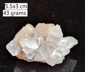 SUPERB APOPHYLLITE WITH STILBITE CLUSTERS MINERALS SPECIMENS # 43 - Picture 1 of 4