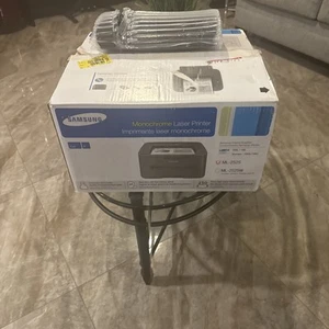 NEW Samsung ML-2525 Standard Laser Printer W/ New Tóner - Zdjęcie 1 z 8