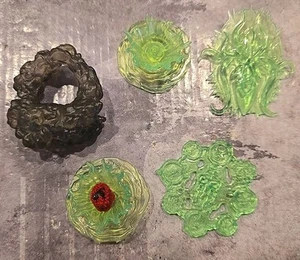 Mezco One:12 Atticus Doom Mystic Mist, Zaubersprüche & Portaleffekte Maßstab 1:12 - Bild 1 von 1