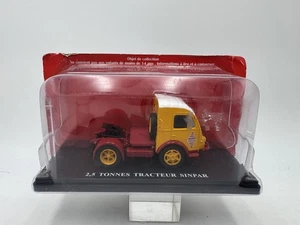 DIE CAST 1/43 " 2,5 TONNES TRACTEUR SINPAR " UTILITAIRES RENAULT - Picture 1 of 1