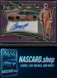 2025 Seleziona Brad Keselowski Trackside Action Signatures Viola Prizms #/49 - Foto 1 di 2