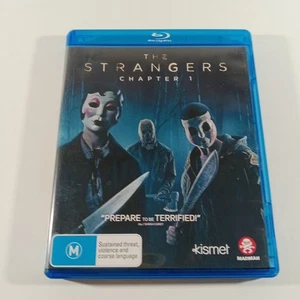 Película Blu-ray Región B The Strangers Capítulo Uno - Imagen 1 de 6
