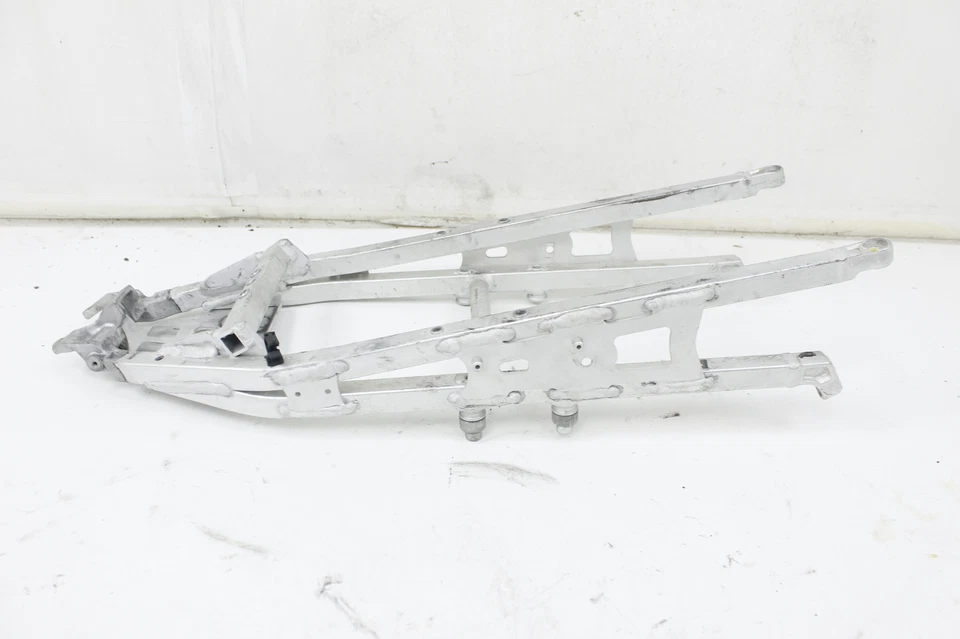 09-12 APRILIA RSV4 R SUBCHASIS TRASERO SUBCHASIS TRASERO Foto 1 de 4