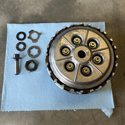 Yamaha Virago XV750 1988-1997 montaje de embrague cesta buje transmisión carcasa Foto 1 de 4