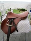 18" M/Wide Equestrian saddle co brown A/P English Saddle w new leathers & irons 