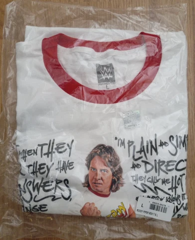 Rowdy Roddy Piper Legends  WWE  white  T-shirt Authentic W  LARGE NEW in bag Cover
