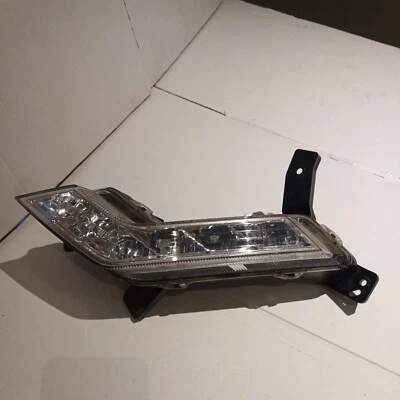 Mg 6 1.9 Dti Passenger Side Front Fog Light - Image 1 of 4