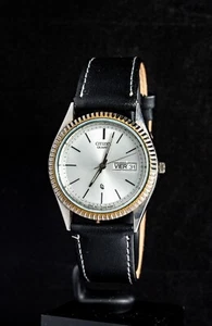 Citizen Bicolor Fluted Bezel Herren Quarzuhr -- funktioniert, Ø35mm Gehäuse - Bild 1 von 7