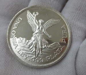 1987 Viva Mexico 1 ozt .999 Silver Proof Finish Silver Round - Picture 1 of 4