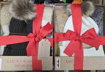 Lucky Brand Combo Oferta 2 Caja De Mujer 2 Piezas Sombrero y Bufanda Conjunto Vino y Camello Foto 1 de 4