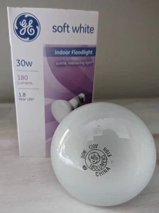 GE 14891 Indoor Reflector Indoor Soft White Floodlight Light Bulb, 30 Watt 30W - Picture 1 of 7