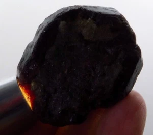 259Ct Natural Garnet Rhodolite Facet Rough Specimen YWE3611 - Picture 1 of 3
