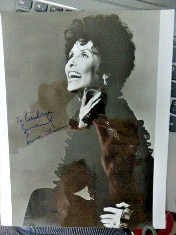 LENA  HORNE     -  AMERICAN SINGER  -   AUTOGRAPHED  PHOTO Cover