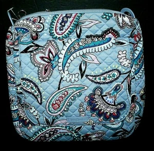 Vera Bradley MAKANI PAISLEY   Iconic CARSON Mailbag  NWT Exact Item! - Picture 1 of 4