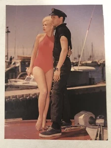 Elvis Presley Magazine Pinup Vintage Ephemera Elvis With Co-star - Picture 1 of 2