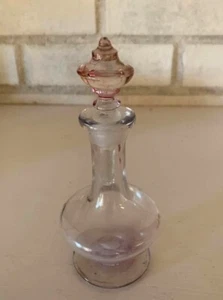 Stunning Vintage Perfume Bottle with Stopper - Picture 1 of 6