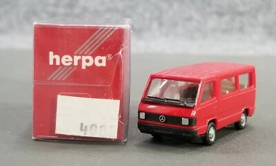 FURGONETA HERPA HO 1:87 MERCEDES-BENZ MB 100D 4088 HECHA EN ALEMANIA CON CAJA ROJA Foto 1 de 4