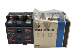 NUEVO Interruptor de circuito eléctrico Fuji EA33M/4 4A, 3 polos, 220 VCA, 2,5 kA EA33M4 - Imagen 1 de 10