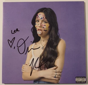 OLIVIA RODRIGO SIGNED SOUR VINYL LP JSA LOA #XX83360 AUTOGRAPH RARE DEBUT - Picture 1 of 5