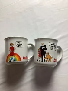 2er Set Vintage 1982 Annie Sandy 10 Unzen Kaffeetassen von Applause Rainbow Day - Bild 1 von 9