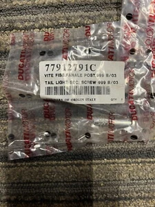 Luz trasera original Ducati 999 OEM Sec. Tornillo 77912791C - Imagen 1 de 2