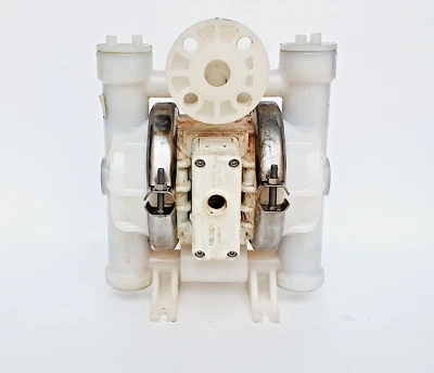 WILDEN P2 Diaphragm Pump 1" Plastic AODD pump - Image 1 of 4