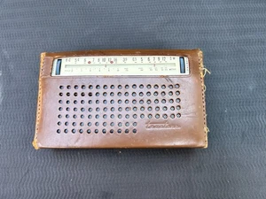Vintage Truetone Transistorradio Modell DC-3050 mit original Ledertasche funktioniert - Bild 1 von 16