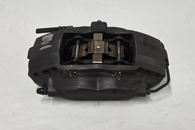 Conjunto de pinzas de freno delanteras izquierda y derecha Chevrolet Camaro 2SS 2010-2015 Foto 1 de 4