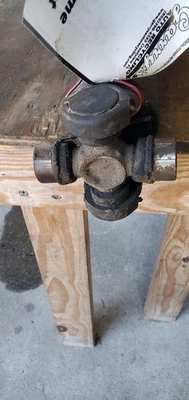 Rear Drive Shaft 4WD Fits 00-05 TAHOE 1138208 Foto 1 de 4