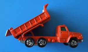 TOMICA - Tomy - Nissan Diesel Dump Truck - Orange - No: 16 - Loose Vehicle - Picture 1 of 10