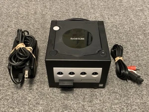 Nintendo GameCube Videospielkonsole DOL-001 Schwarz | Getestet & Funktioniert - Bild 1 von 6