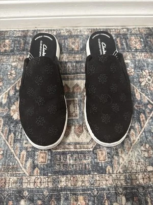 Clarks Breeze Shore Mule, Negro Floral, Mediano (2445) Nuevo Para Mujer’s 7.5 Foto 1 de 4