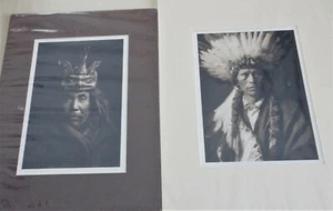 2 Edward Curtis Indianer Quadratone Drucke Pergament Löwe & Wolfe Fotografie - Bild 1 von 7